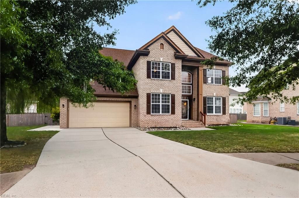 2413 Caitlan Loch LN, Virginia Beach, VA 23456