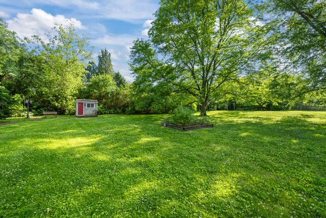 1161 Winwood Drive, Lake Forest, IL 60045