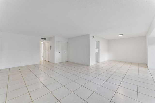 6612 Burning Wood Drive 170, Boca Raton, FL 33433