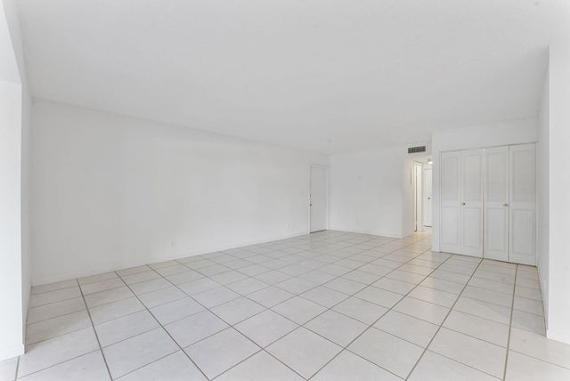 6612 Burning Wood Drive 170, Boca Raton, FL 33433
