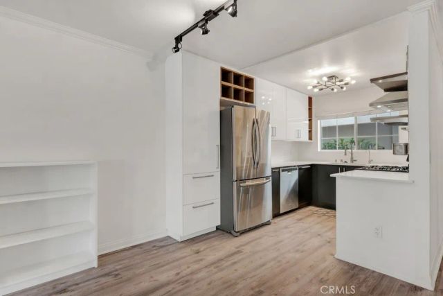 5550 Owensmouth 104, Woodland Hills, CA 91367