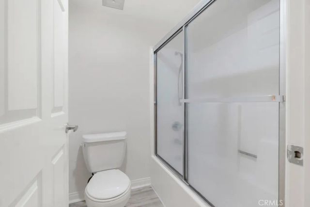 5550 Owensmouth 104, Woodland Hills, CA 91367