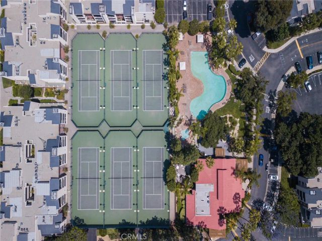 5550 Owensmouth 104, Woodland Hills, CA 91367