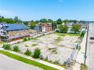 7446 W Warren Avenue, Detroit, MI 48210