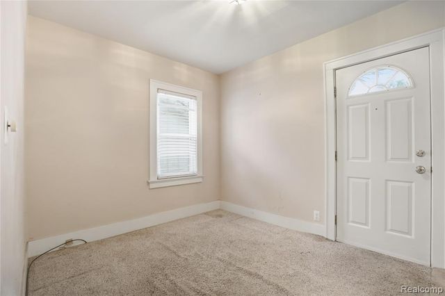 3317 Cheyenne Avenue, Burton, MI 48529