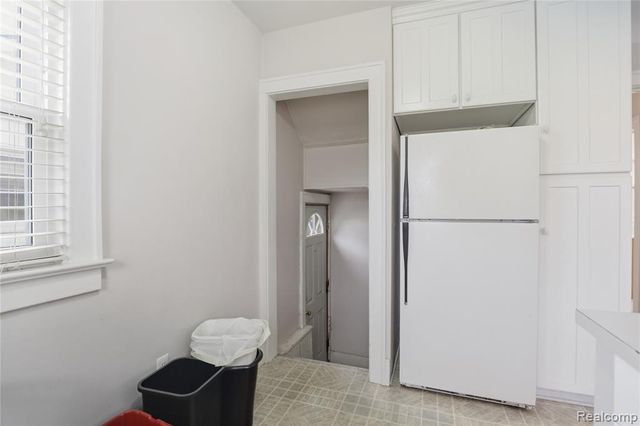 3317 Cheyenne Avenue, Burton, MI 48529