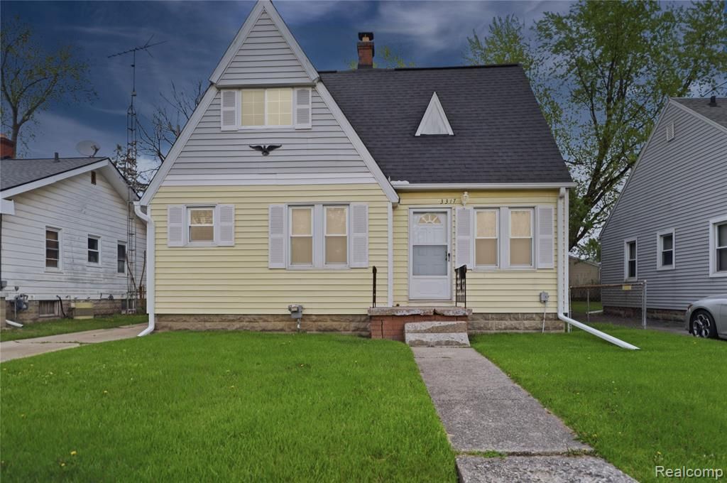 3317 Cheyenne Avenue, Burton, MI 48529