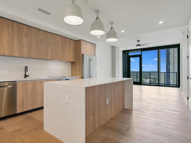 84 East Ave 3410, Austin, TX 78701