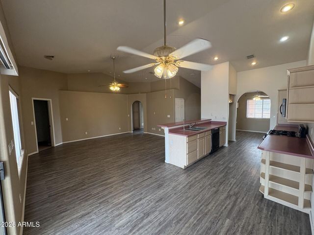 10436 W FERNANDO Drive, Arizona City, AZ 85123