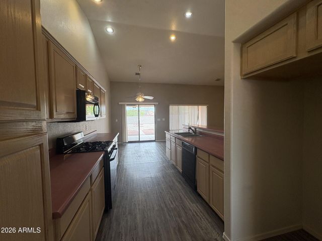 10436 W FERNANDO Drive, Arizona City, AZ 85123