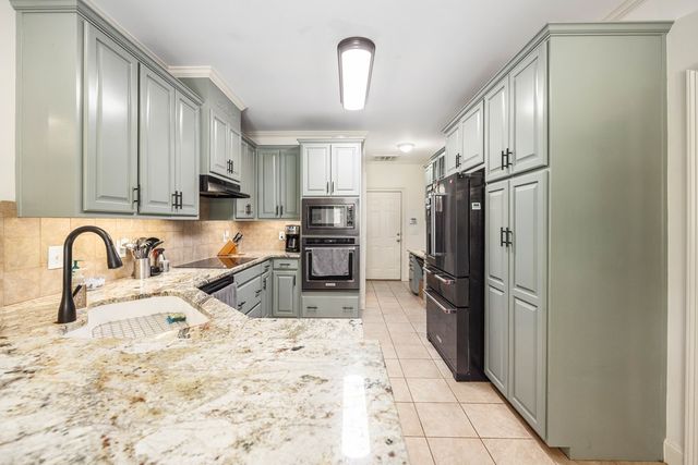 110 Buckhead Drive, Smiths Station, AL 36877