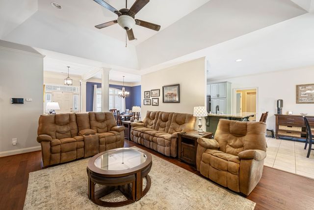 110 Buckhead Drive, Smiths Station, AL 36877