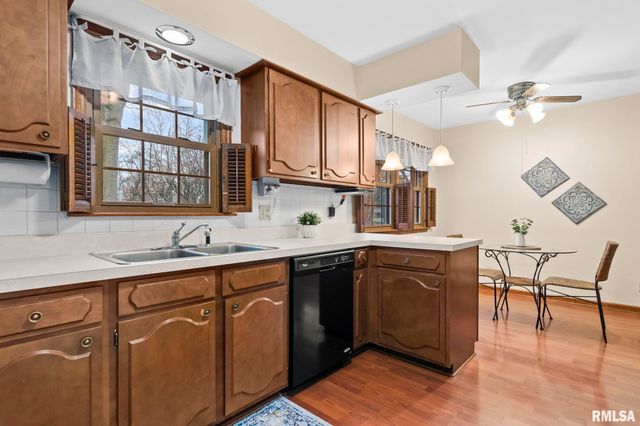 41 Belhaven Drive, Springfield, IL 62704