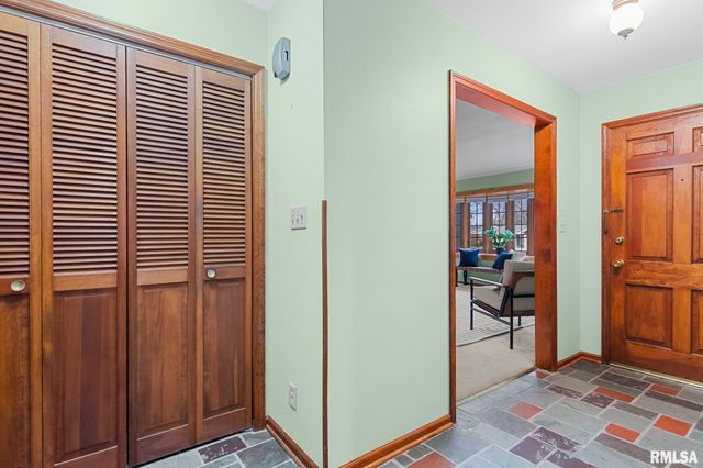 41 Belhaven Drive, Springfield, IL 62704