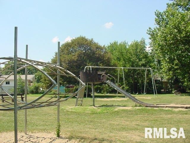 41 Belhaven Drive, Springfield, IL 62704