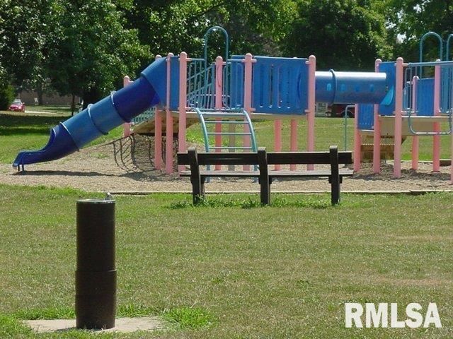 41 Belhaven Drive, Springfield, IL 62704