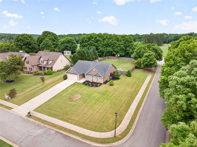 20 Overlook Lane, Jefferson, GA 30549
