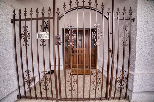 2520 Meadowrest Way, Madera, CA 93637