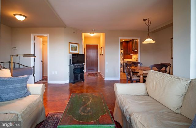 955 26th St NW Apt 803, Washington, DC 20037