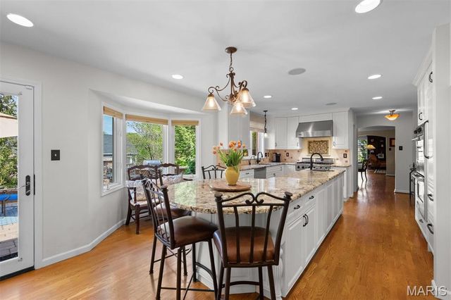 12225 Carberry Place, Town And Country, MO 63131