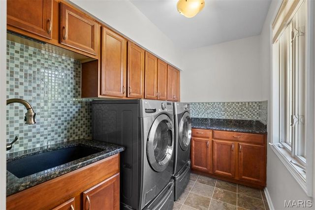 12225 Carberry Place, Town And Country, MO 63131