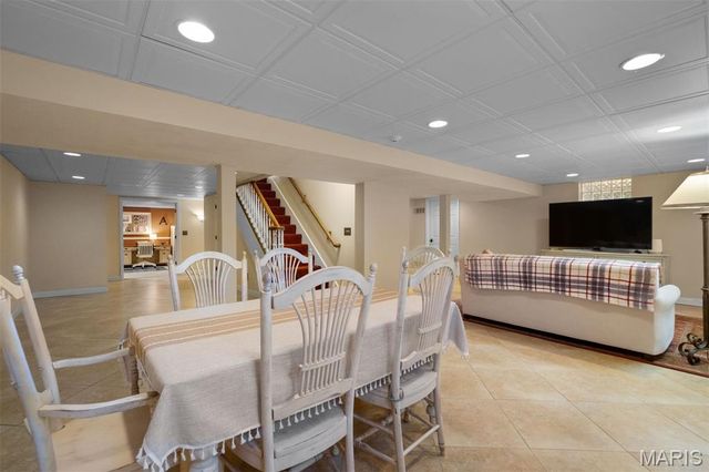 12225 Carberry Place, Town And Country, MO 63131