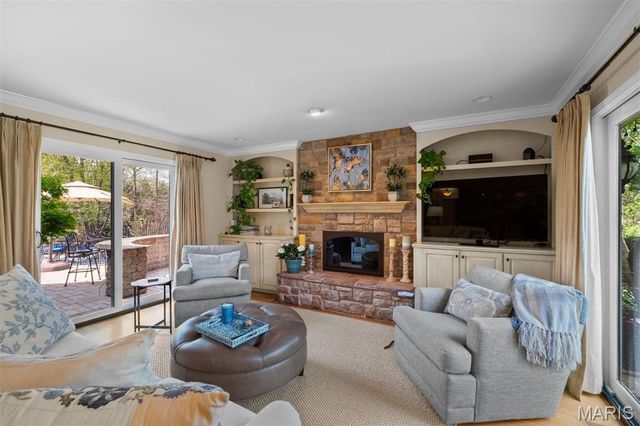 12225 Carberry Place, Town And Country, MO 63131