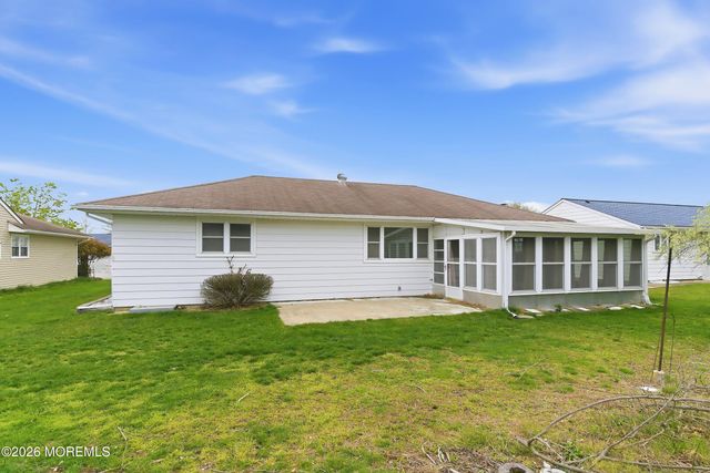 246 N Barbados Drive N, Toms River, NJ 08757