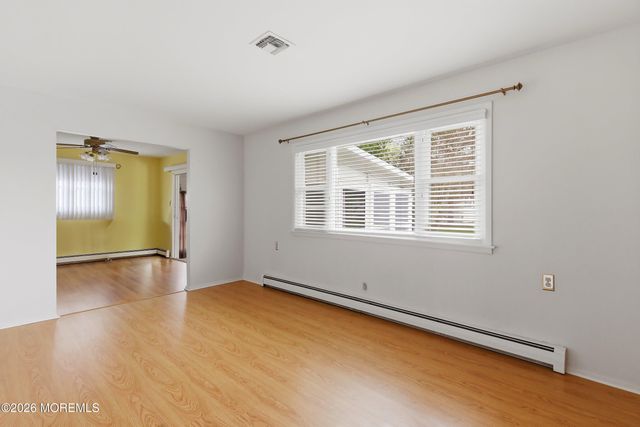 246 N Barbados Drive N, Toms River, NJ 08757