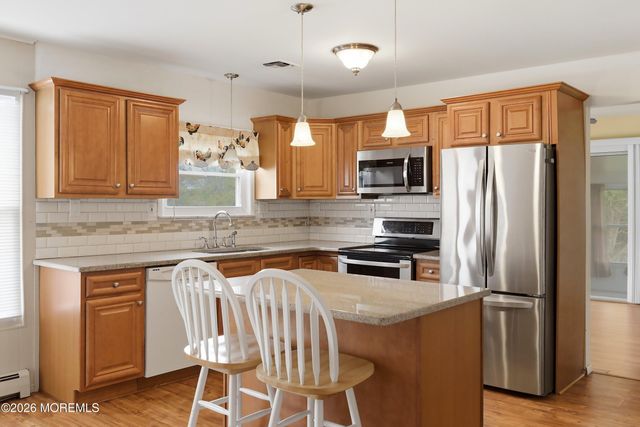 246 N Barbados Drive N, Toms River, NJ 08757