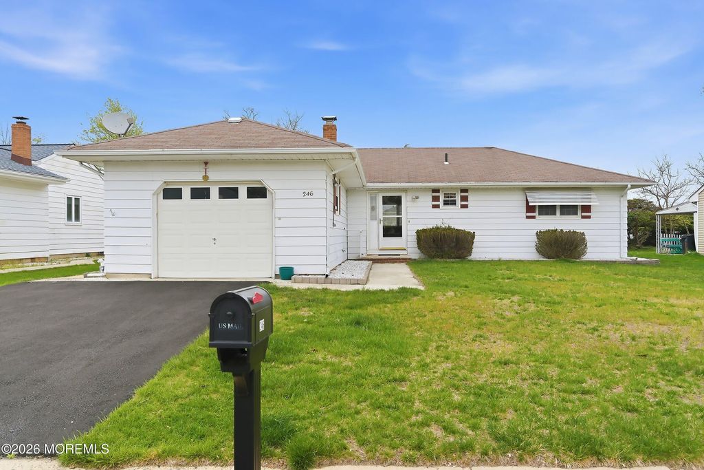 246 N Barbados Drive N, Toms River, NJ 08757