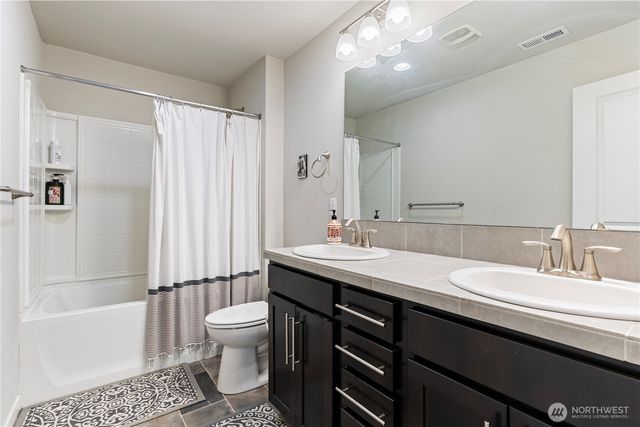 10053 56th Avenue NE, Marysville, WA 98270