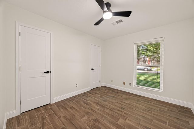 3301 Park Meadows Avenue, Deer Park, TX 77536