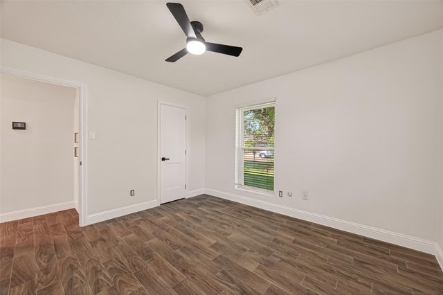 3301 Park Meadows Avenue, Deer Park, TX 77536