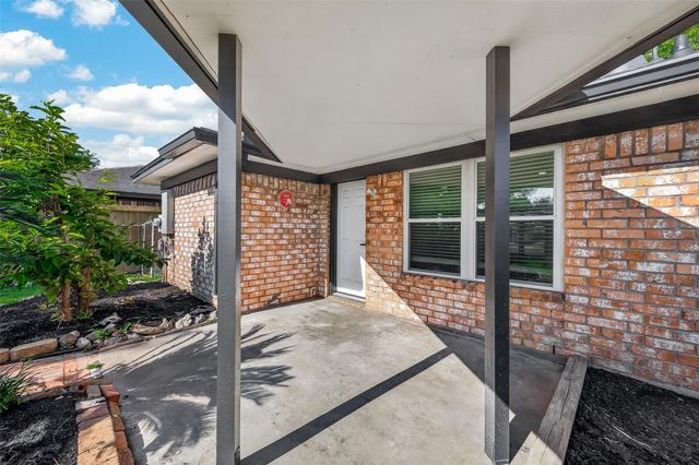 3301 Park Meadows Avenue, Deer Park, TX 77536