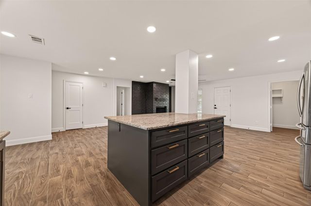 3301 Park Meadows Avenue, Deer Park, TX 77536