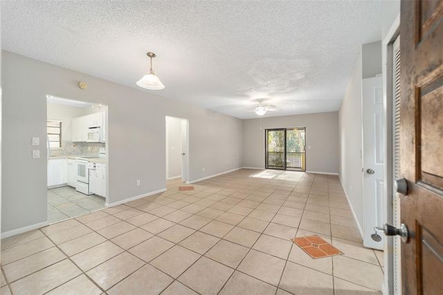 3401 E FORT KING STREET 202, Ocala, FL 34470
