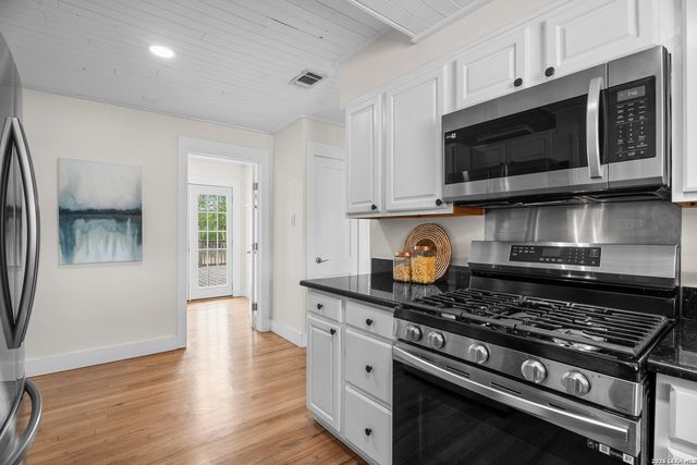 1153 GARRATY RD, Terrell Hills, TX 78209