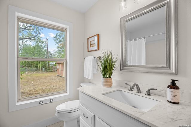 1153 GARRATY RD, Terrell Hills, TX 78209