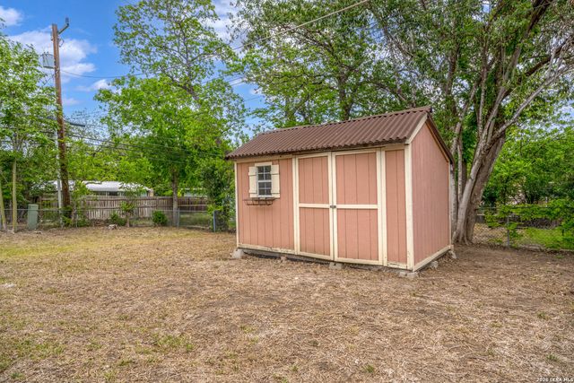 1153 GARRATY RD, Terrell Hills, TX 78209