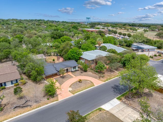 1153 GARRATY RD, Terrell Hills, TX 78209