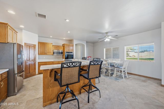 21280 W VISTA ROYALE Drive, Wickenburg, AZ 85390