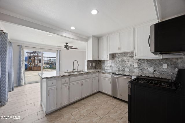 2930 Acacia Street, Rosamond, CA 93560