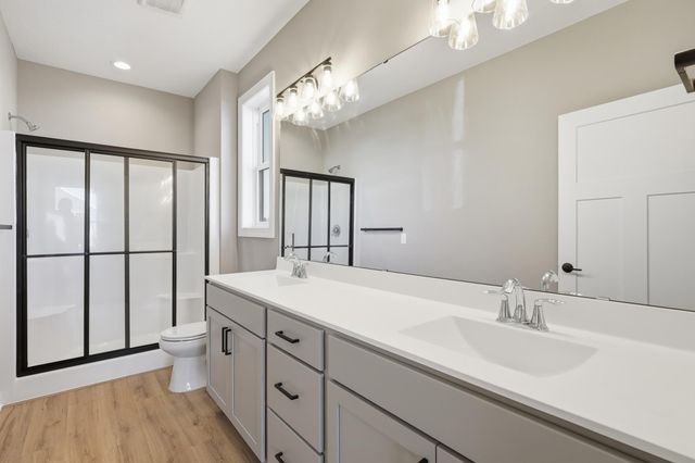 17936 Gresford Lane, Lakeville, MN 55044