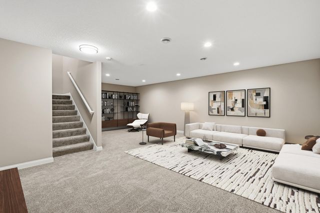 17936 Gresford Lane, Lakeville, MN 55044