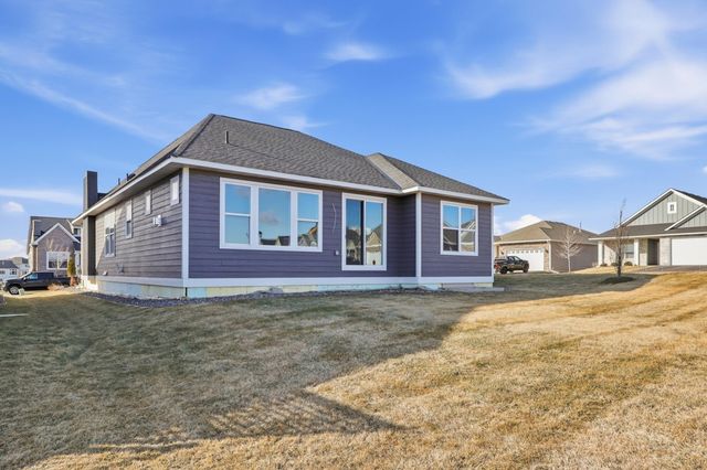 17936 Gresford Lane, Lakeville, MN 55044