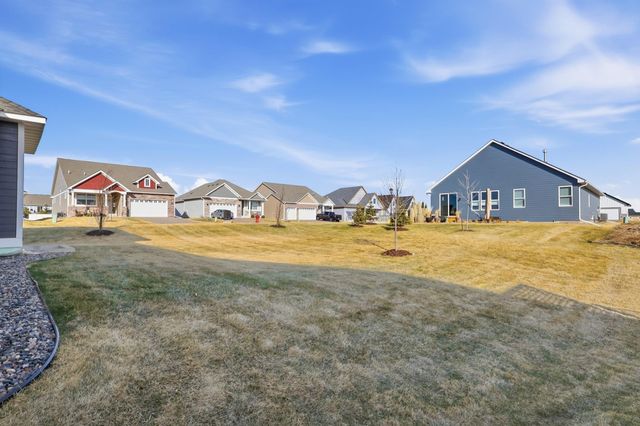 17936 Gresford Lane, Lakeville, MN 55044