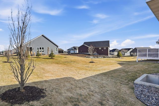 17936 Gresford Lane, Lakeville, MN 55044