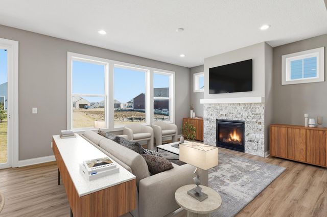 17936 Gresford Lane, Lakeville, MN 55044