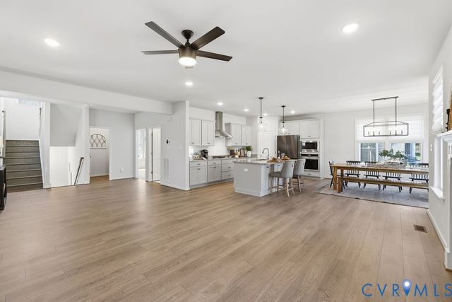 18166 Veronica Ct, Moseley, VA 23120